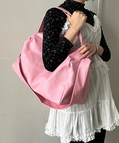 Jewelobe（ジュエローブ）の「シンセティックレザー2wayボリュームショルダーバッグ（ショルダーバッグ・レディース・ピンク/オフホワイト/ブラック/グリーン・FREE）」の13枚目の写真