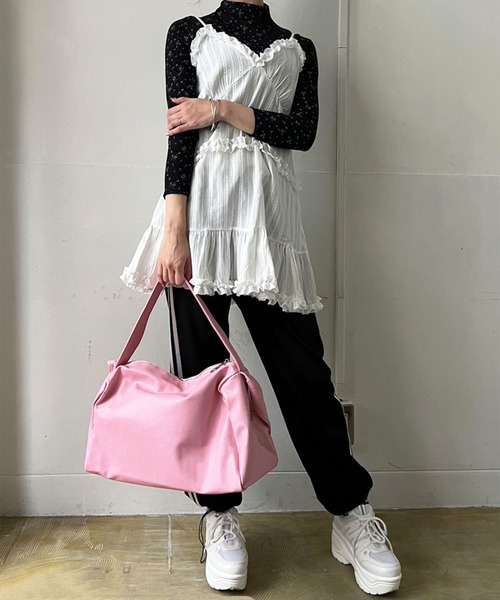 Jewelobe（ジュエローブ）の「シンセティックレザー2wayボリュームショルダーバッグ（ショルダーバッグ・レディース・ピンク/オフホワイト/ブラック/グリーン・FREE）」の14枚目の写真