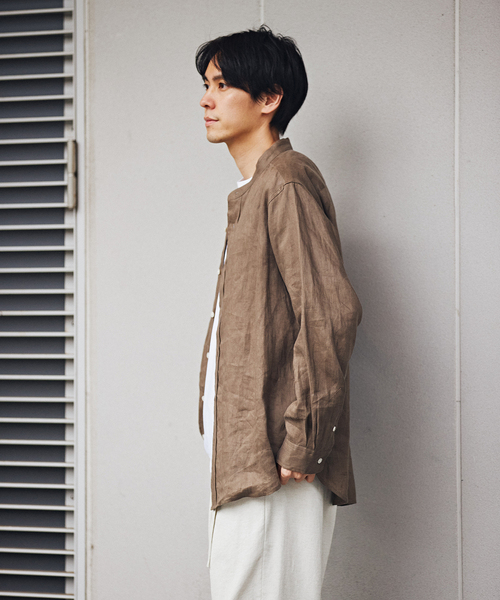 B.C STOCK(ベーセーストック)の「リネンバンドカラーシャツ(シャツ/ブラウス・メンズ・ブラック/ベージュ系その他/カーキ/ダークブルー・MEDIUM/LARGE)」の16枚目の写真