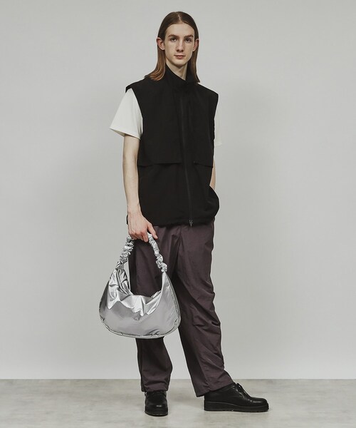 tk.TAKEO KIKUCHI（ティーケータケオキクチ）の「◆ドロストショルダーバッグ（ショルダーバッグ・メンズ・ブラック系/ブラック/シルバー系・00）」の7枚目の写真