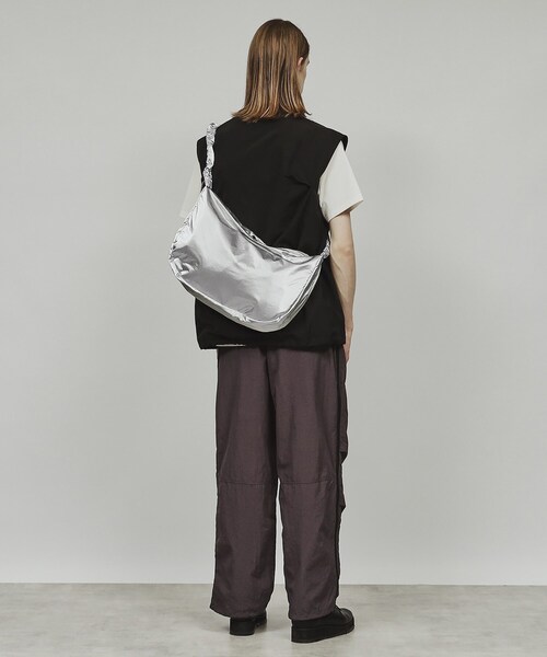 tk.TAKEO KIKUCHI（ティーケータケオキクチ）の「◆ドロストショルダーバッグ（ショルダーバッグ・メンズ・ブラック系/ブラック/シルバー系・00）」の19枚目の写真