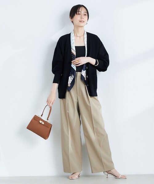 NOLLEY’S Sophi（ノーリーズソフィ）の「《手洗い可能》片畦Vネックカーディガン（ニット/セーター・レディース・ダークネイビー/イエロー/オフホワイト・38）」の10枚目の写真