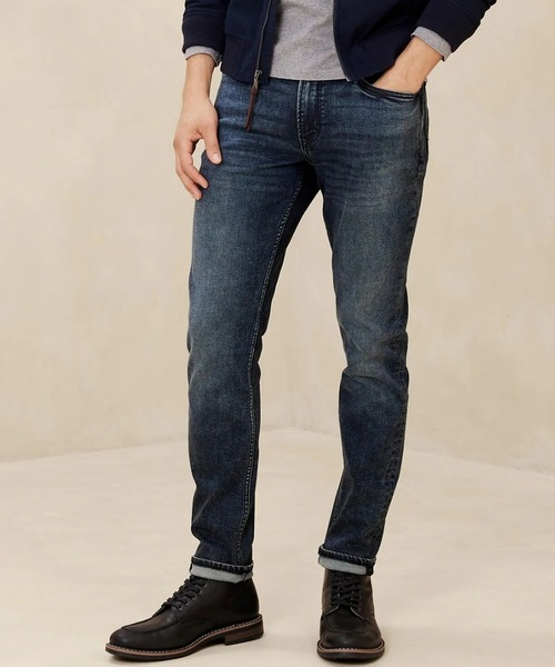 BANANA REPUBLIC FACTORY STORE(バナナリパブリック ファクトリーストア)の「BANANA REPUBLIC FACTORY STORE アスレチックトラベルジーンズ(デニムパンツ・メンズ・ライトブルー/インディゴブルー/ブルー/ライトインディゴブルー/ブルー系その他/ブルー系その他2/ブルー系その他3・29/30/30/30/31/30/32/30/28/30/34/30/33/30)」の2枚目の写真
