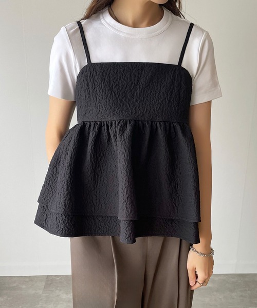 JUNOAH(ジュノア)の「ふくれジャガードフリルキャミビスチェ(キャミソール・レディース・グレー/クリーム/ブラック・MEDIUM/LARGE/X-LARGE)」の6枚目の写真