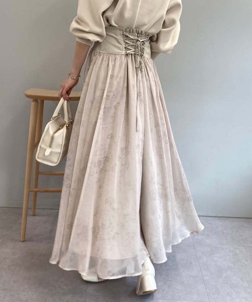 one after another NICE CLAUP（ワンアフターアナザーナイスクラップ）の「バックレースアップアソートスカート（スカート・レディース・アイボリー/グレー/ブラック/ベージュ・MEDIUM/SMALL）」の4枚目の写真