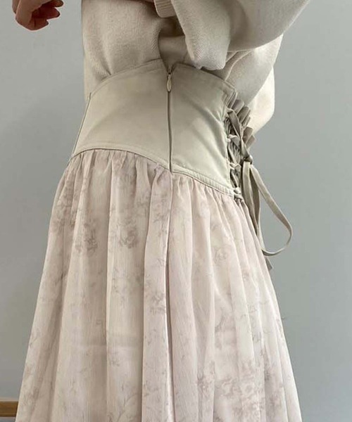 one after another NICE CLAUP（ワンアフターアナザーナイスクラップ）の「バックレースアップアソートスカート（スカート・レディース・アイボリー/グレー/ブラック/ベージュ・MEDIUM/SMALL）」の8枚目の写真