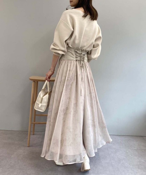 one after another NICE CLAUP（ワンアフターアナザーナイスクラップ）の「バックレースアップアソートスカート（スカート・レディース・アイボリー/グレー/ブラック/ベージュ・MEDIUM/SMALL）」の5枚目の写真