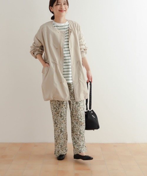 URBAN RESEARCH DOORS(アーバンリサーチドアーズ)の「撥水ミニショルダーバッグ(ショルダーバッグ・レディース・ブラック/ベージュ系その他/ベージュ・ONE)」の4枚目の写真