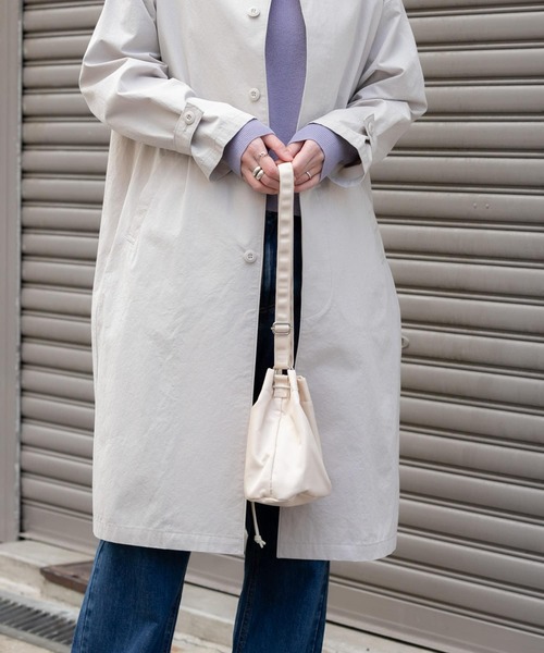 URBAN RESEARCH DOORS(アーバンリサーチドアーズ)の「撥水ミニショルダーバッグ(ショルダーバッグ・レディース・ブラック/ベージュ系その他/ベージュ・ONE)」の16枚目の写真