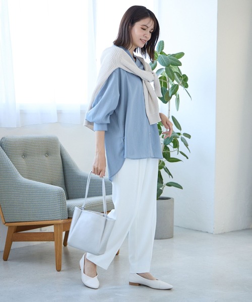 Elura(エルーラ)の「アイロンいらずセミシアシャツ(シャツ/ブラウス・レディース・ホワイト/チャコールグレー/ライトイエロー/ライトブルー・SMALL/MEDIUM/LARGE)」の7枚目の写真