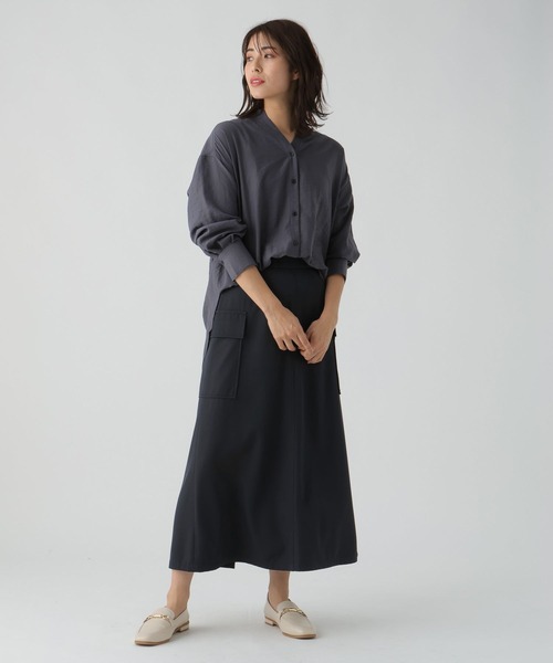 Elura(エルーラ)の「アイロンいらずセミシアシャツ(シャツ/ブラウス・レディース・ホワイト/チャコールグレー/ライトイエロー/ライトブルー・SMALL/MEDIUM/LARGE)」の14枚目の写真