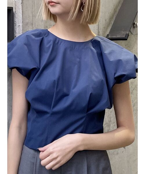 MURUA（ムルーア）の「2WAYウエストタックショートトップス（シャツ/ブラウス・レディース・レッド/ネイビー/ホワイト/ブラック・FREE）」の3枚目の写真