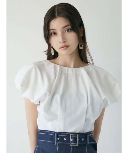 MURUA（ムルーア）の「2WAYウエストタックショートトップス（シャツ/ブラウス・レディース・レッド/ネイビー/ホワイト/ブラック・FREE）」の5枚目の写真