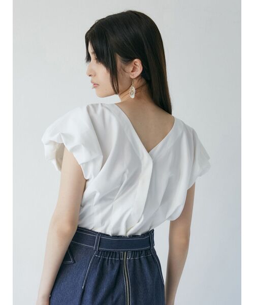 MURUA（ムルーア）の「2WAYウエストタックショートトップス（シャツ/ブラウス・レディース・レッド/ネイビー/ホワイト/ブラック・FREE）」の8枚目の写真