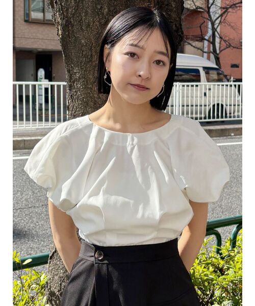 MURUA（ムルーア）の「2WAYウエストタックショートトップス（シャツ/ブラウス・レディース・レッド/ネイビー/ホワイト/ブラック・FREE）」の11枚目の写真