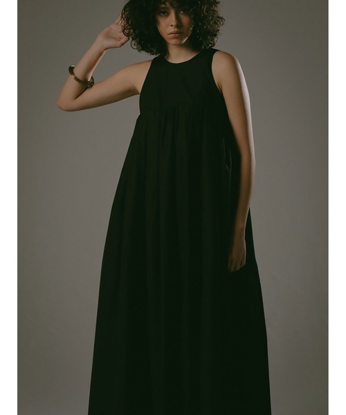 enchainement（アンシェヌマン）の「スリーブレスギャザードレス（シャツワンピース・レディース・オフホワイト/ブラック・フリー）」の7枚目の写真