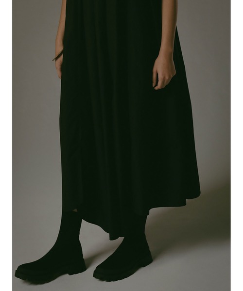 enchainement（アンシェヌマン）の「スリーブレスギャザードレス（シャツワンピース・レディース・オフホワイト/ブラック・フリー）」の11枚目の写真