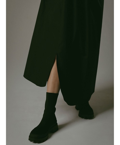 enchainement（アンシェヌマン）の「スリーブレスギャザードレス（シャツワンピース・レディース・オフホワイト/ブラック・フリー）」の13枚目の写真