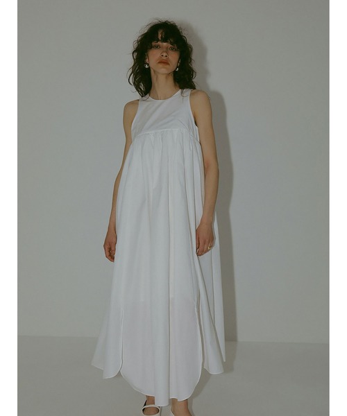 enchainement（アンシェヌマン）の「スリーブレスギャザードレス（シャツワンピース・レディース・オフホワイト/ブラック・フリー）」の17枚目の写真