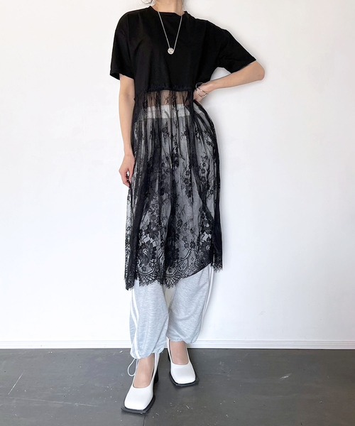 Jewelobe(ジュエローブ)の「レースドッキングオーバーサイズカットワンピース(ワンピース・レディース・ブラック/ホワイト/グレー・FREE)」の1枚目の写真