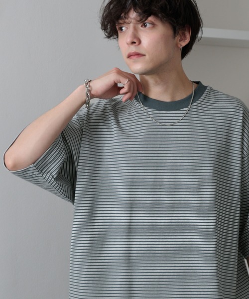 MONO-MART(モノマート)の「ボーダーアソート リラックスルーズベーシック ヘビーウェイトコットンカットソー(Tシャツ/カットソー・メンズ・チャコール/オフホワイト/グレイッシュブルー/アッシュブラウン/ダークネイビー/ホワイト系/ブラック・L/M)」の6枚目の写真