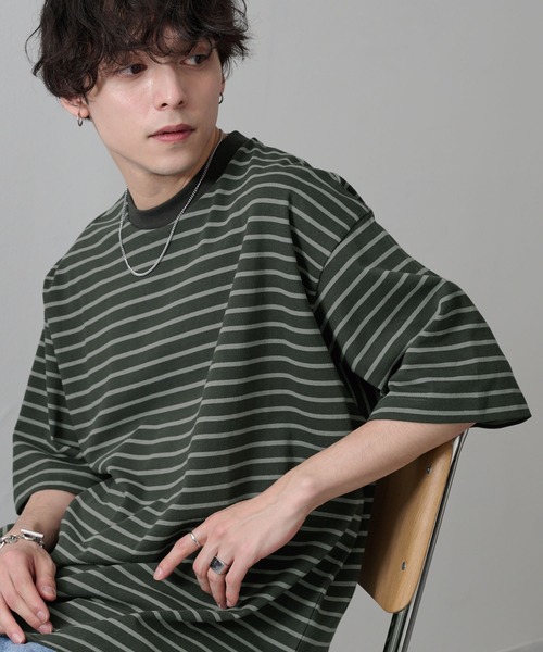 MONO-MART(モノマート)の「ボーダーアソート リラックスルーズベーシック ヘビーウェイトコットンカットソー(Tシャツ/カットソー・メンズ・チャコール/オフホワイト/グレイッシュブルー/アッシュブラウン/ダークネイビー/ホワイト系/ブラック・L/M)」の4枚目の写真