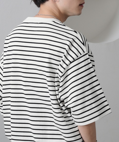 MONO-MART(モノマート)の「ボーダーアソート リラックスルーズベーシック ヘビーウェイトコットンカットソー(Tシャツ/カットソー・メンズ・チャコール/オフホワイト/グレイッシュブルー/アッシュブラウン/ダークネイビー/ホワイト系/ブラック・L/M)」の19枚目の写真