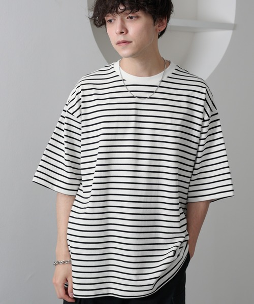 MONO-MART(モノマート)の「ボーダーアソート リラックスルーズベーシック ヘビーウェイトコットンカットソー(Tシャツ/カットソー・メンズ・チャコール/オフホワイト/グレイッシュブルー/アッシュブラウン/ダークネイビー/ホワイト系/ブラック・L/M)」の21枚目の写真