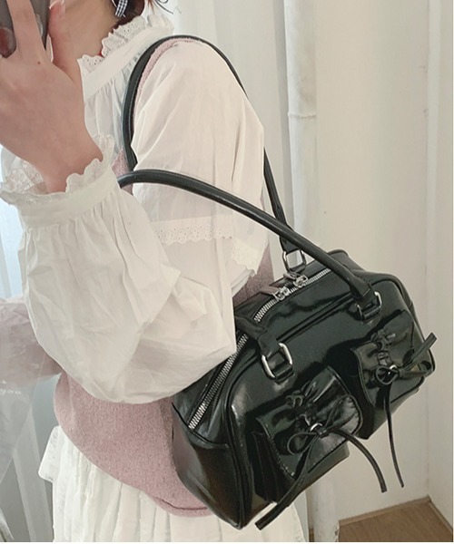 gossip！ロサンゼルス（ゴシップロサンゼルス）の「Y2K  【 8色展開 】  ダブルリボンデザイン ハンドバッグ/ペットボトル収納（トートバッグ・レディース・シルバー/ピンク/ホワイト/ブラック/ワイン/ブラウン/ダークブラウン/ボルドー/エンジ・FREE）」の3枚目の写真