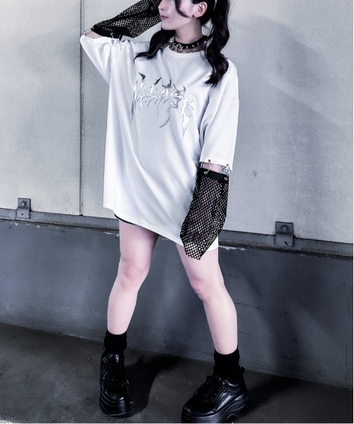 JOHN'S CLOSET(ジョンズクローゼット)の「【13】MESH ARM 2WAY METAL PRINT TEE(Tシャツ/カットソー・メンズ・ホワイト/ブラック・MEDIUM/LARGE)」の14枚目の写真