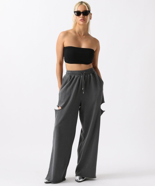 FOREVER 21（フォーエバー トゥエンティーワン）の「【2024SS】カップ付きバンドゥ（チューブトップ・レディース・ブラック/オフホワイト・FREE）」の5枚目の写真