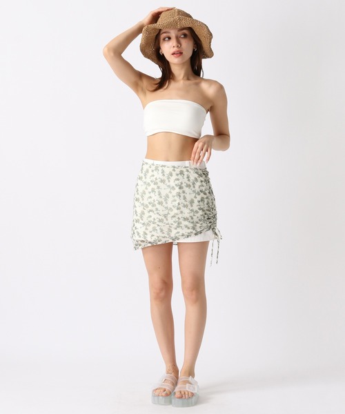 FOREVER 21（フォーエバー トゥエンティーワン）の「【2024SS】カップ付きバンドゥ（チューブトップ・レディース・ブラック/オフホワイト・FREE）」の22枚目の写真
