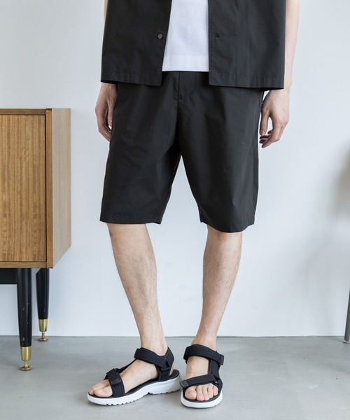 GLOBAL WORK（グローバルワーク）の「エアかるイージーショーツ/986697（その他パンツ・メンズ・ブルー/ブラック/ネイビー/チャコール/グレー・LARGE/MEDIUM/SMALL/X-LARGE）」の2枚目の写真