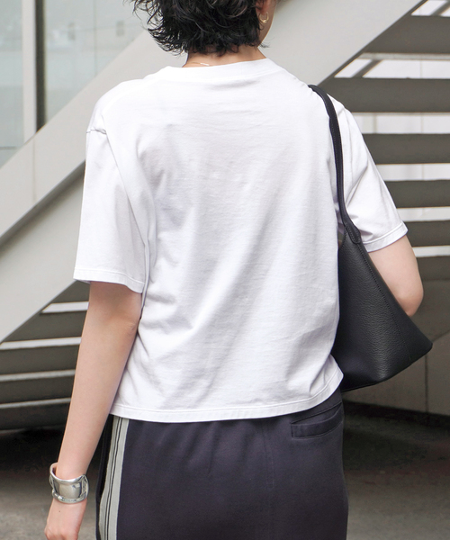 AP STUDIO(エーピーストゥディオ)の「ベーシッククロップドTシャツ(Tシャツ/カットソー・レディース・ブラック/ホワイト/ブラウン・FREE)」の5枚目の写真
