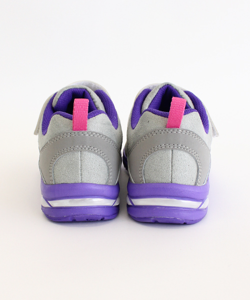 瞬足(シュンソク)の「瞬足Designed by CIAOPANIC TYPY ライズ(スニーカー・キッズ・キャメル/グレー/ネイビー・22/16/17/19/18/21.5/20/21)」の15枚目の写真