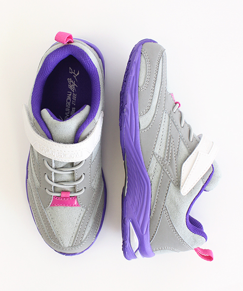 瞬足(シュンソク)の「瞬足Designed by CIAOPANIC TYPY ライズ(スニーカー・キッズ・キャメル/グレー/ネイビー・22/16/17/19/18/21.5/20/21)」の5枚目の写真