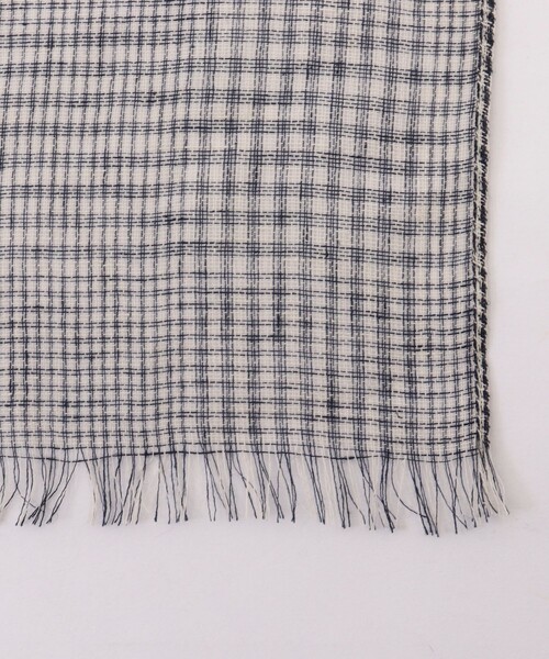 NOLLEY’S Sophi（ノーリーズソフィ）の「グレンチェックストール（ストール/ショール・レディース・ネイビー/ベージュ・FREE）」の8枚目の写真