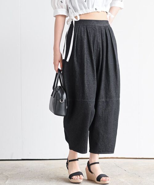 rps（アールピーエス）の「デニムエッグパンツ（デニムパンツ・レディース・ブラック/サックスブルー/ブルー・フリー）」の2枚目の写真