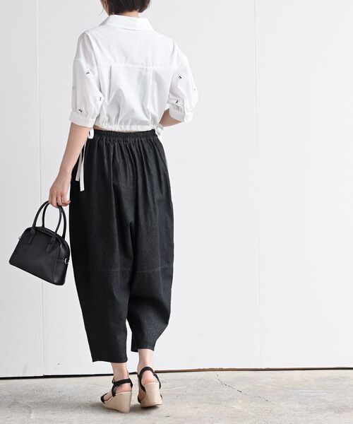 rps（アールピーエス）の「デニムエッグパンツ（デニムパンツ・レディース・ブラック/サックスブルー/ブルー・フリー）」の9枚目の写真