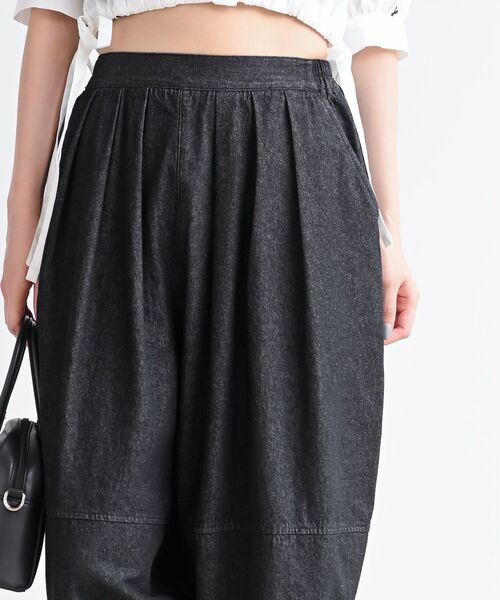 rps（アールピーエス）の「デニムエッグパンツ（デニムパンツ・レディース・ブラック/サックスブルー/ブルー・フリー）」の7枚目の写真