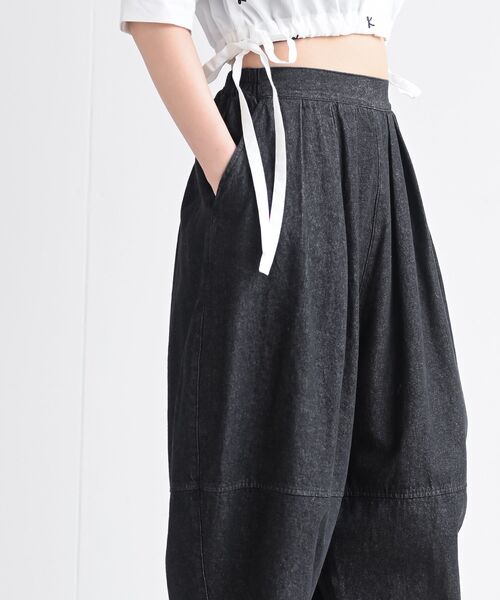 rps（アールピーエス）の「デニムエッグパンツ（デニムパンツ・レディース・ブラック/サックスブルー/ブルー・フリー）」の6枚目の写真