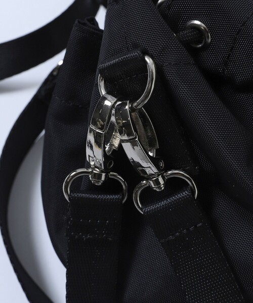 OUTDOOR PRODUCTS(アウトドアプロダクツ)の「OUTDOOR PRODUCTS × Firsthand/アウトドアプロダクツ 別注2wayリボンキンチャクバッグ / ワンハンドルバッグ / ショルダーバッグ(ショルダーバッグ・レディース・レッド/ブラック/オリーブ・ONE SIZE)」の5枚目の写真