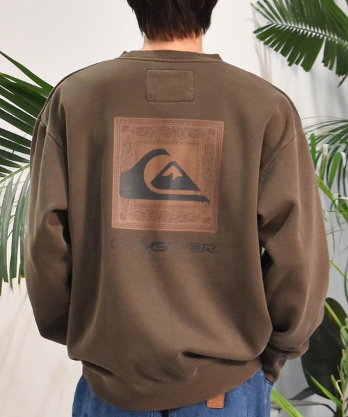 Quiksilver（クイックシルバー）の「【ムラサキスポーツ限定】QUIKSILVER/クイックシルバー トレーナー クルーネック スウェット バックプリント ピグメント加工 裏起毛 QPO244609M（スウェット・メンズ・ブラック/ブラウン・M/L）」の2枚目の写真