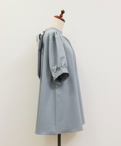 CLETTE(クレット)の「バックリボンチュニックブラウス(シャツ/ブラウス・レディース・ブラック/ブルー/オフホワイト・4L/3L/LL)」の17枚目の写真