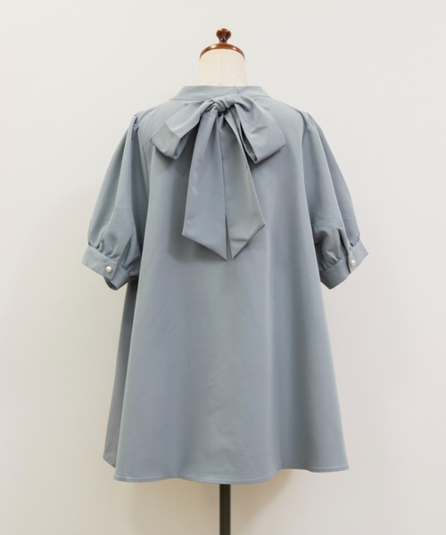 CLETTE(クレット)の「バックリボンチュニックブラウス(シャツ/ブラウス・レディース・ブラック/ブルー/オフホワイト・4L/3L/LL)」の18枚目の写真