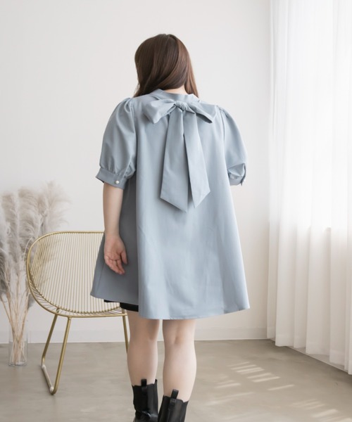 CLETTE(クレット)の「バックリボンチュニックブラウス(シャツ/ブラウス・レディース・ブラック/ブルー/オフホワイト・4L/3L/LL)」の11枚目の写真