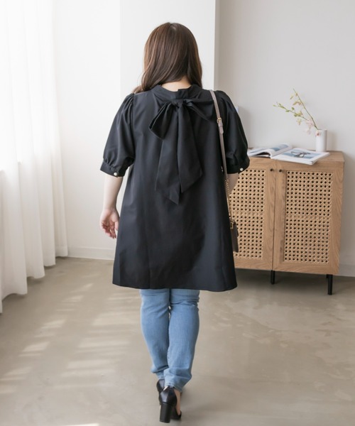 CLETTE(クレット)の「バックリボンチュニックブラウス(シャツ/ブラウス・レディース・ブラック/ブルー/オフホワイト・4L/3L/LL)」の15枚目の写真