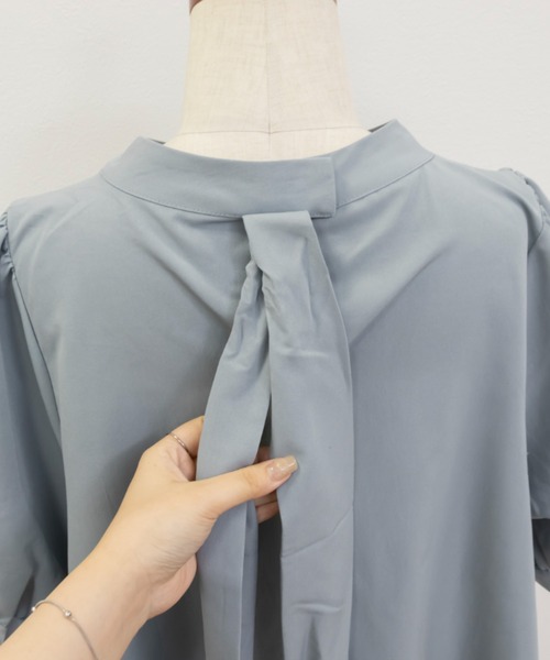 CLETTE(クレット)の「バックリボンチュニックブラウス(シャツ/ブラウス・レディース・ブラック/ブルー/オフホワイト・4L/3L/LL)」の20枚目の写真