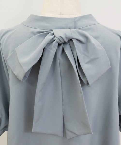 CLETTE(クレット)の「バックリボンチュニックブラウス(シャツ/ブラウス・レディース・ブラック/ブルー/オフホワイト・4L/3L/LL)」の21枚目の写真