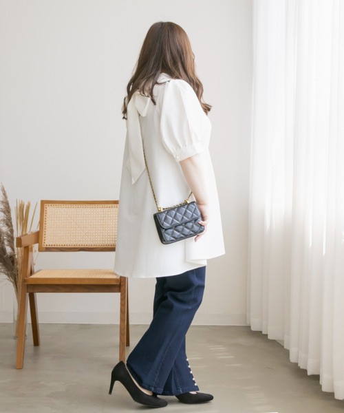 CLETTE(クレット)の「バックリボンチュニックブラウス(シャツ/ブラウス・レディース・ブラック/ブルー/オフホワイト・4L/3L/LL)」の6枚目の写真